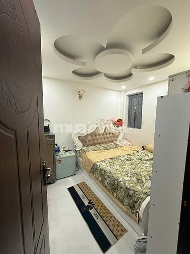 Nhà dt100m2 đúc 5 tầng có tháng máy 10pn hẻm 8m Hồ Đắc Di, Q. Tân Phú