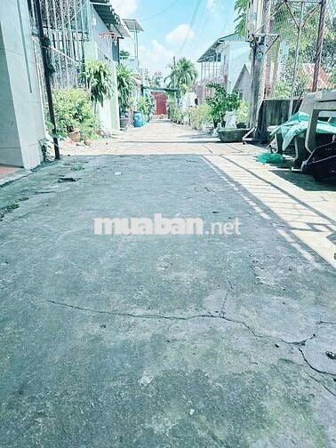 Bán nhà cấp 4 sổ chung diện tích 80 giá 1ty450 phường tân bình dĩ an