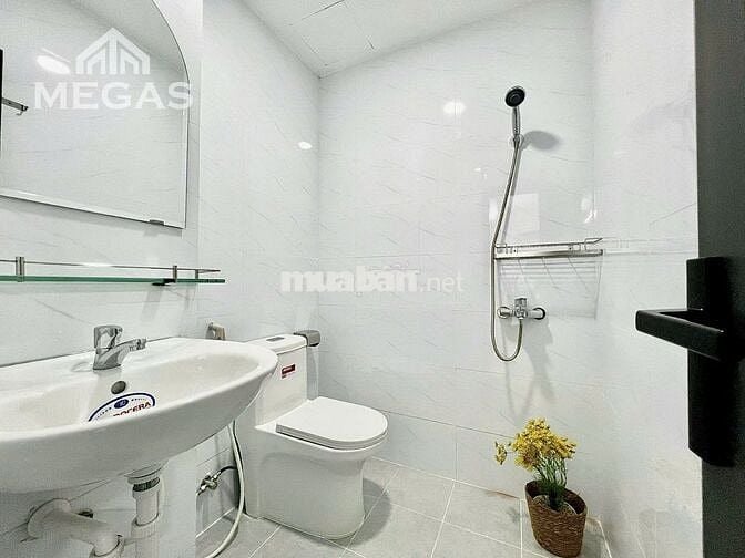 CHO THUÊ STUDIO 35M2 CỬA SỔ THOÁNG MÁT, FULL NỘI THẤT MỚI KENG