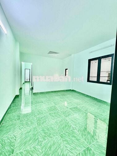 Nhà Sạch Sẻ DT 4x22 1Trệt 1Lầu 4Pn 2Wc Sân Đậu Xe Hẻm Ôtô Ngã Tư Ga