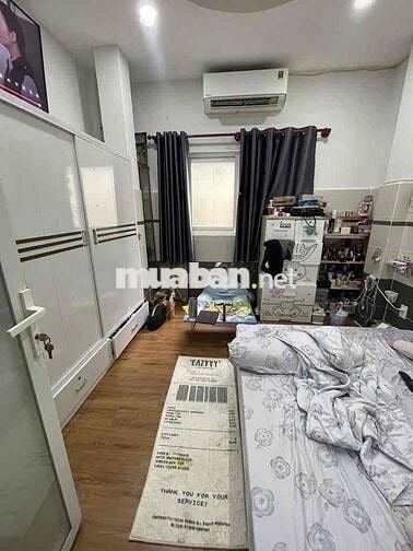 Cầm 3 tỷ có nhà 5 tầng ngay Cách Mạng Tháng Tám