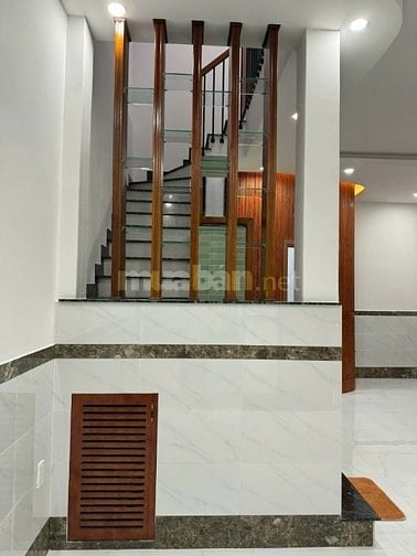 Nhà đường Nguyễn Hồng Đào - P14 - Quận Tân Bình; DT 52.3m2, 3 tầng
