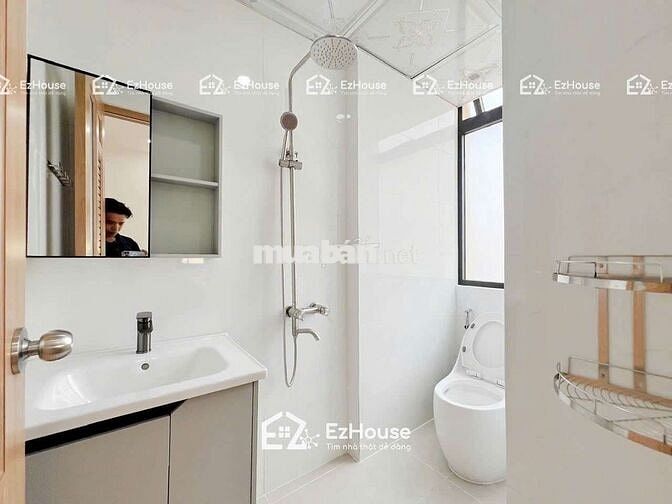 Studio ban công - mới xây gần sân bay và giáp Phạm Văn Đồng