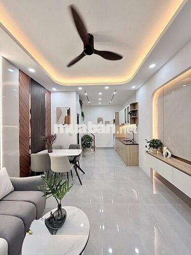 Cơ hội hiếm: Nguyễn Xí , BT 40m², 4.5 Tỷ. Không kiếm được căn thứ hai!