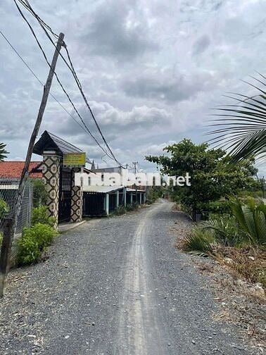 🌷Đất vườn dt 1001m giá 890tr.mặt tiền view kênh thạnh Hòa bến lức.