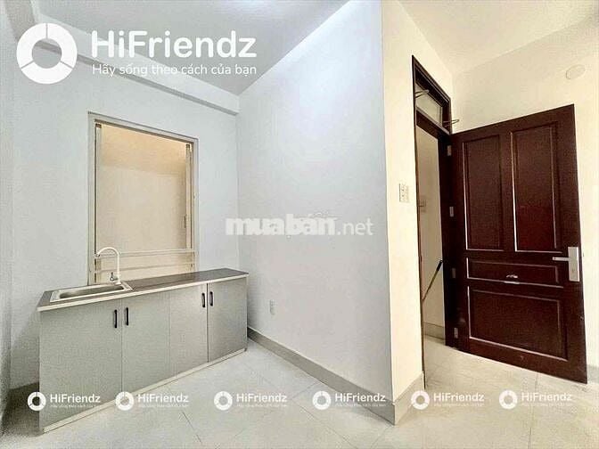 Khai trương căn hộ 2PN ban công mới 100% ngay công viên làng hoa GV