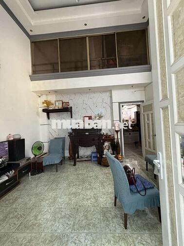 Bán gấp nhà 66m2, 3pn, đường 1041 Trần Xuân Soạn, Quận 7, HCM.