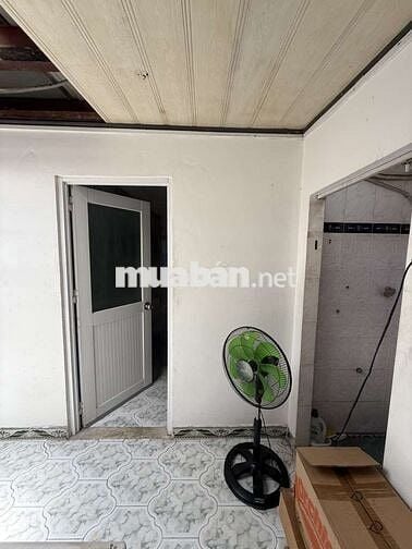 Bán gấp nhà 66m2, 3pn, đường 1041 Trần Xuân Soạn, Quận 7, HCM.