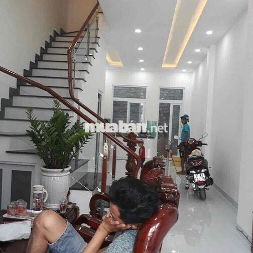 CHO THUÊ NHÀ PHƯỜNG TÂN QUÝ : 4 x 15 M đúc 3,5 Lầu Cực đẹp  Hẻm 7 M