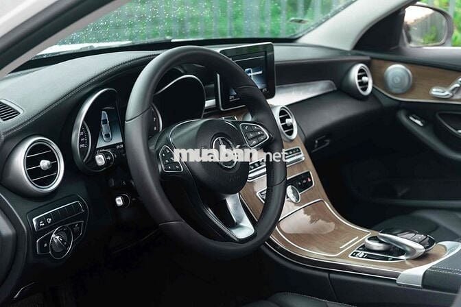 Mercedes Benz C Class 2018 C250 Exclusive - 739tr