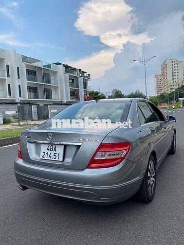 Mercedes C200 model 2010 đi 95 ngàn full lịch sử