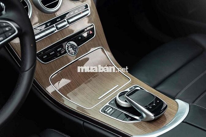 Mercedes Benz C Class 2018 C250 Exclusive - 739tr
