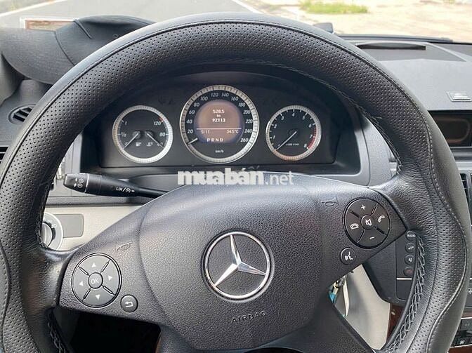 Mercedes C200 model 2010 đi 95 ngàn full lịch sử