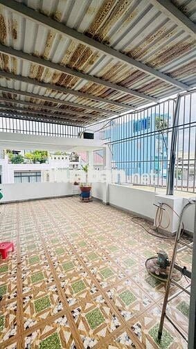 NHỈNH 7 TỶ , HẺM 6m , 70m2 ,5 TẦNG ,SÁT MT LÔ TƯ GIÁP TÂN PHÚ