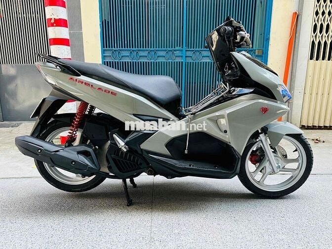 Airblade 2017 Xám Xi Măng