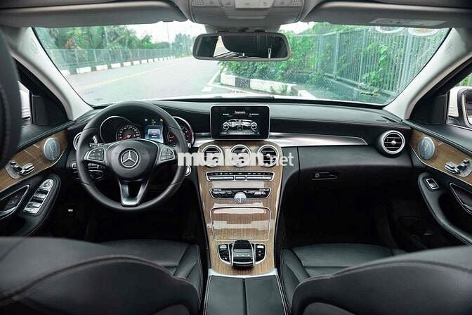 Mercedes Benz C Class 2018 C250 Exclusive - 739tr