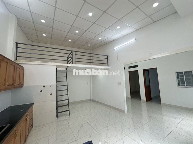 MẶT TIỀN NGANG HIẾM 11M -KẾ NGUYỄN ẢNH THỦ - KHU BUÔN BÁN ĐÔNG ĐÚC