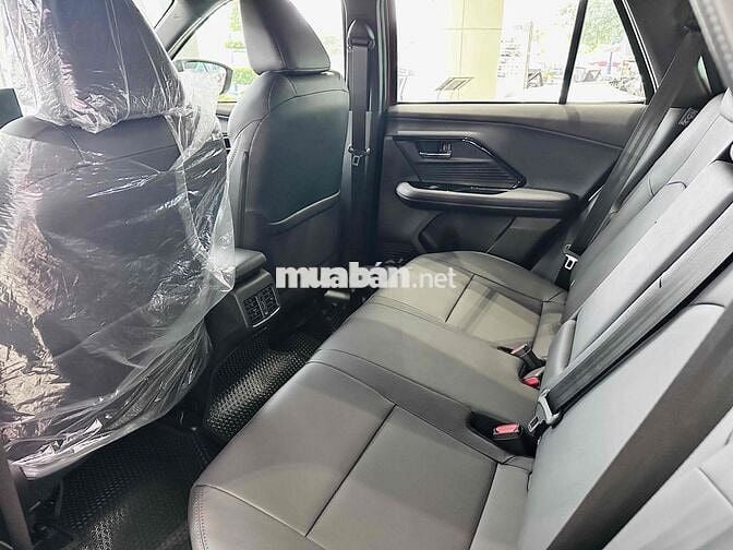 Yaris Cross 2025 - Giảm Ngay 65 triệu + Phụ Kiện