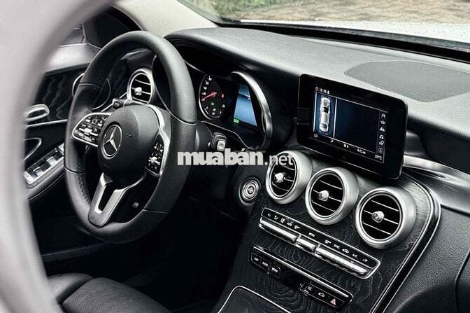 LONG ANH AUTO về Mercedes C200FL 2019