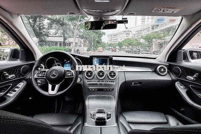 LONG ANH AUTO về Mercedes C200FL 2019