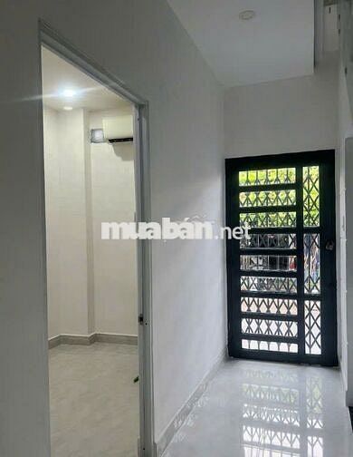 Cho thuê nhà 2 mặt HXH đường Nguyễn Văn Khối P.11 giá 10tr/tháng