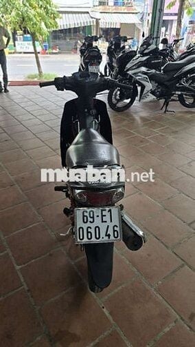 Sirus máy zin êm ngon lắm ạ giấy tờ đầy đủ