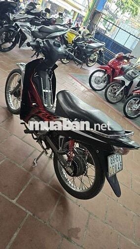Sirus máy zin êm ngon lắm ạ giấy tờ đầy đủ
