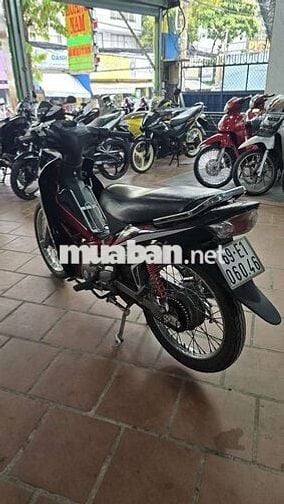 Sirus máy zin êm ngon lắm ạ giấy tờ đầy đủ