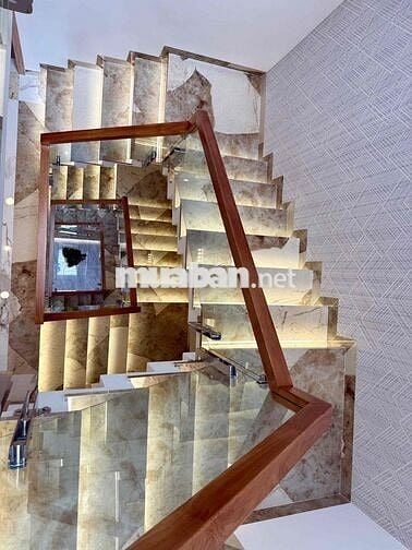 🏡BÁN NHÀ  FULL NỘI THẤT👉 NHƯ HÌNH👉GẦN CHỢ ĐẦU MỐI