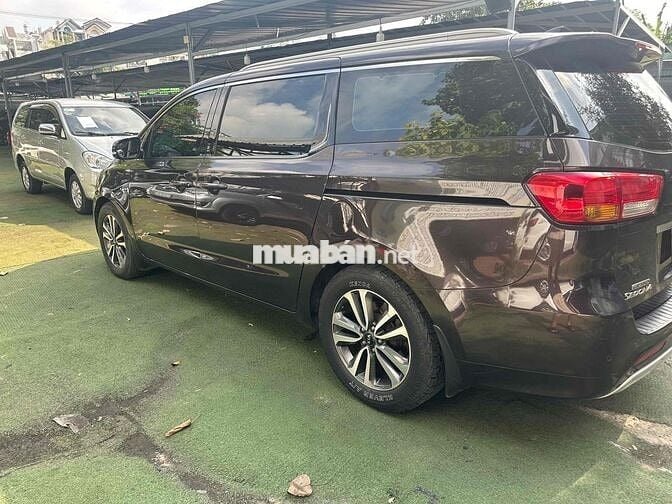 Kia Sedona 2017 2.2L DATH - 120000 km