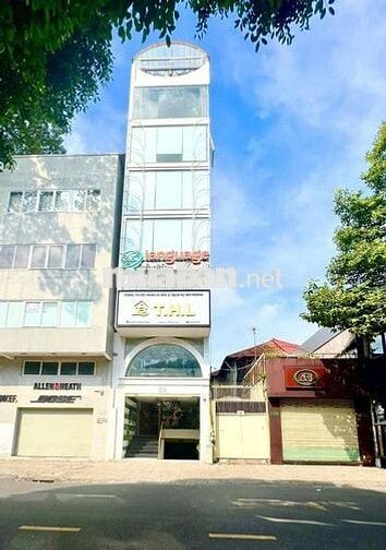 Cho thuê mặt bằng rooftop kinh doanh ăn uống,