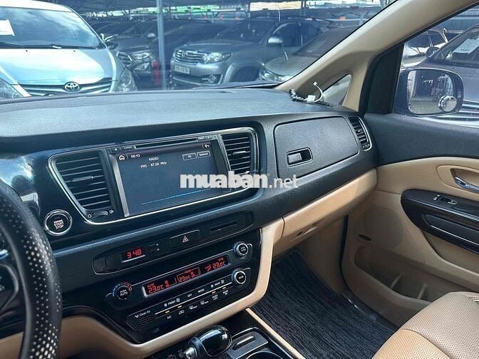 Kia Sedona 2017 2.2L DATH - 120000 km