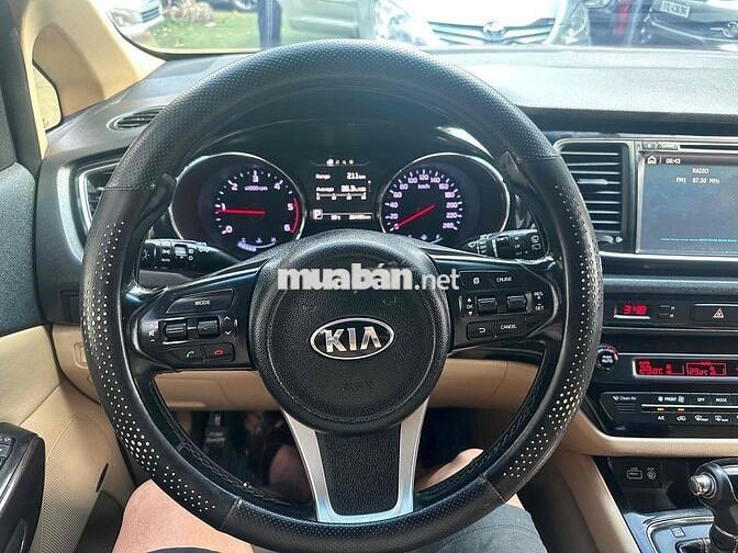 Kia Sedona 2017 2.2L DATH - 120000 km