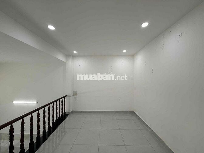 NHÀ ĐẸP NHƯ MỚI 2PN+ KHU BÊN SÔNG P. HBC TĐ GIÁ 12 TRIỆU SẴN MÁY LẠNH