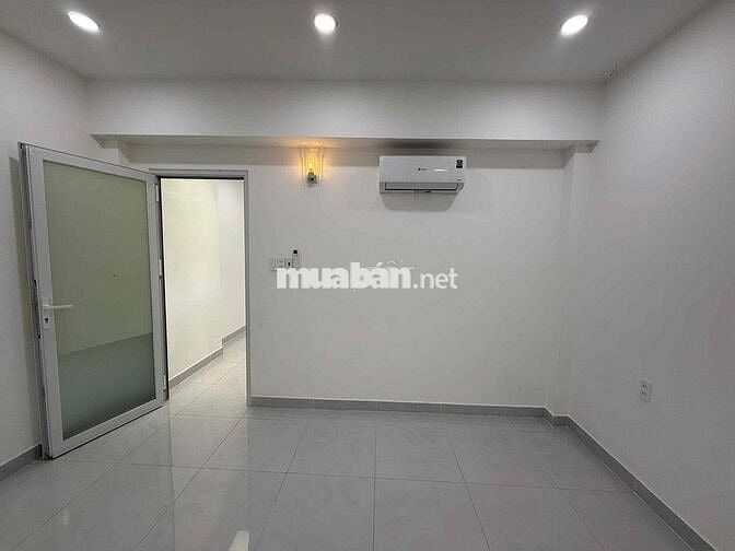 NHÀ ĐẸP NHƯ MỚI 2PN+ KHU BÊN SÔNG P. HBC TĐ GIÁ 12 TRIỆU SẴN MÁY LẠNH