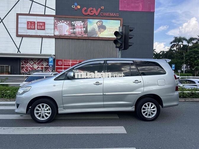 Toyota Innova 2013 2.0G  AT Số Tự Động Xe Zin Đẹp