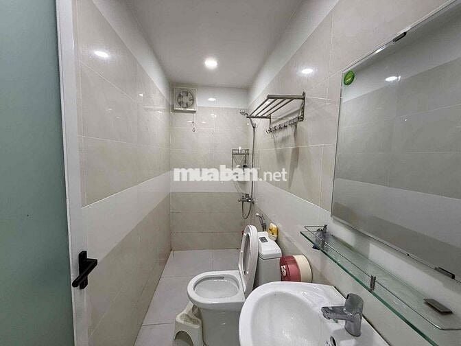NHÀ ĐẸP NHƯ MỚI 2PN+ KHU BÊN SÔNG P. HBC TĐ GIÁ 12 TRIỆU SẴN MÁY LẠNH