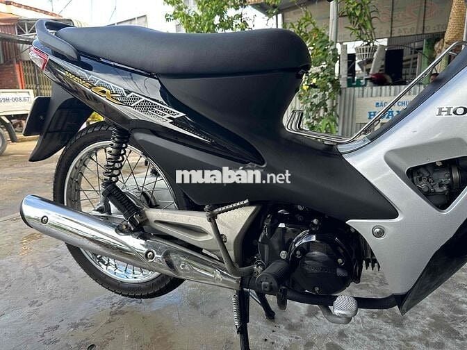 xe mới dọn ken đầu nồi chưa rớt cần tiền bán gắp