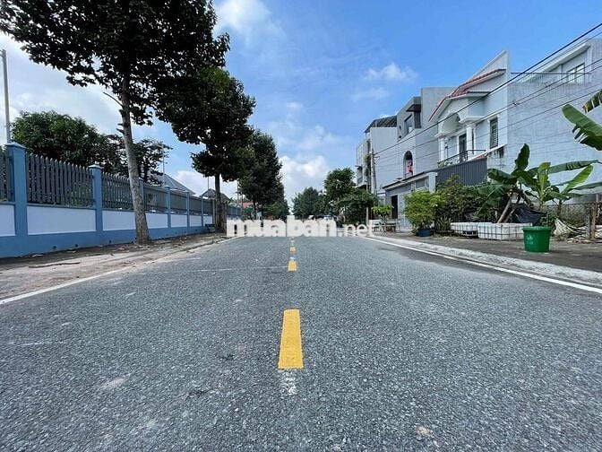 Chính Chủ Cần Bán Gấp Lô Đất Giá Ngộp Kế Siêu Thị AEON TP Mới