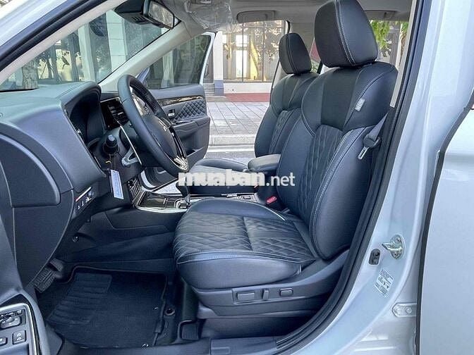 Outlander đk 2024 bản premium cao cấp