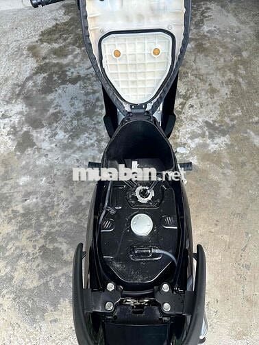 xe mới dọn ken đầu nồi chưa rớt cần tiền bán gắp