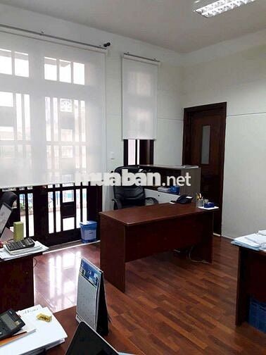Hẻm 12m tô hiến Thành. Q10. DT: 5,5x18m. CN:104m 4 tầng. Giá 17 tỷ