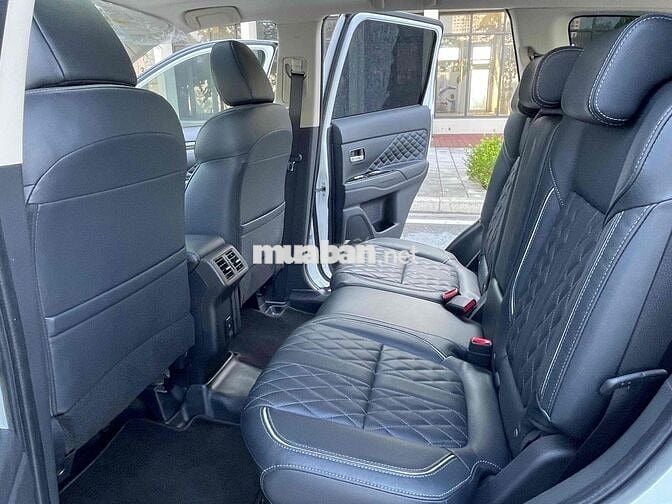 Outlander đk 2024 bản premium cao cấp