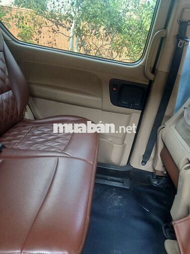 Hyundai Starex 9 chỗ