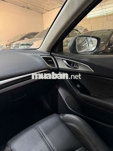 Mazda 3 2018 1.5 FL  Sedan rất mới 01 chủ 17.000km