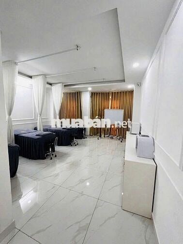 Cho thuê nhà Hẻm Xe Hơi 351 Lê Văn Sỹ, Phường 13, Quận 3.