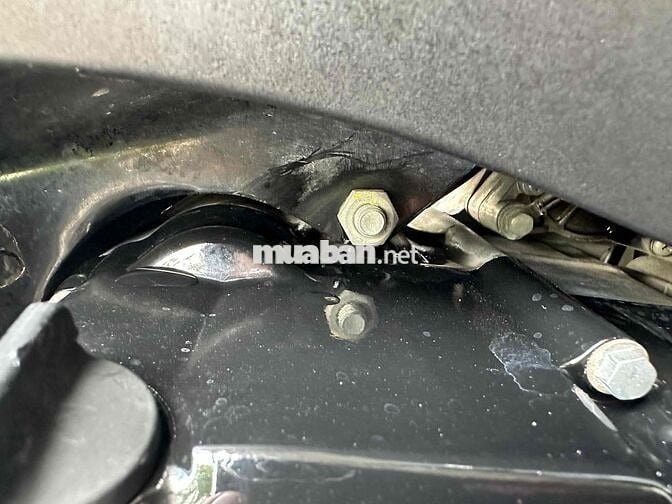 xe mới dọn ken đầu nồi chưa rớt cần tiền bán gắp
