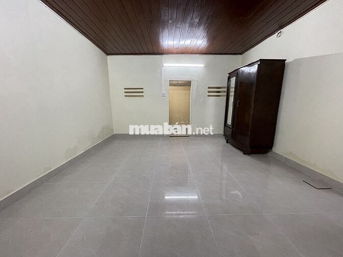 Cho thuê nhà 127m2 368/46 đường Hoàng Diệu-Đà Nẵng,xe ô tô vào đến nơi