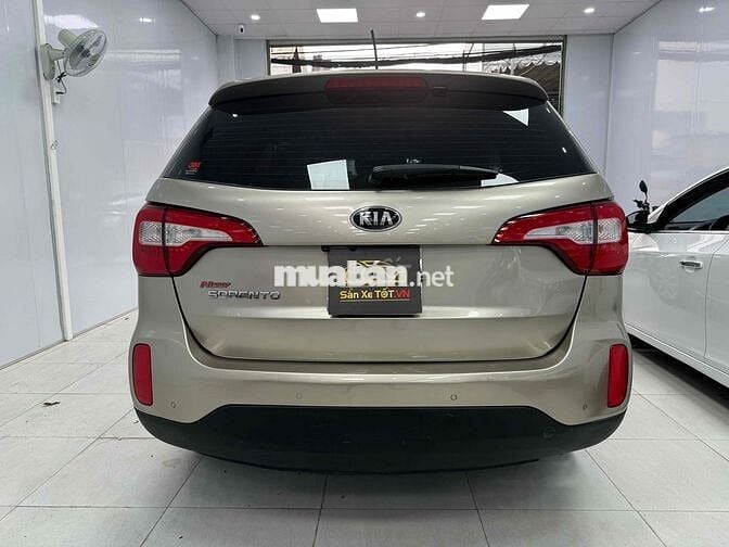 Kia Sorento 2016 2WD 2.4 GATH - 180000 km