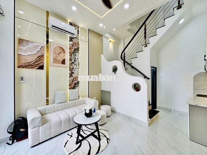 HÀNG HIẾM , MẶT TIỀN ĐƯỜNG KINH DOANH MUA BÁN NHỘN NHỊP SẦM UẤT